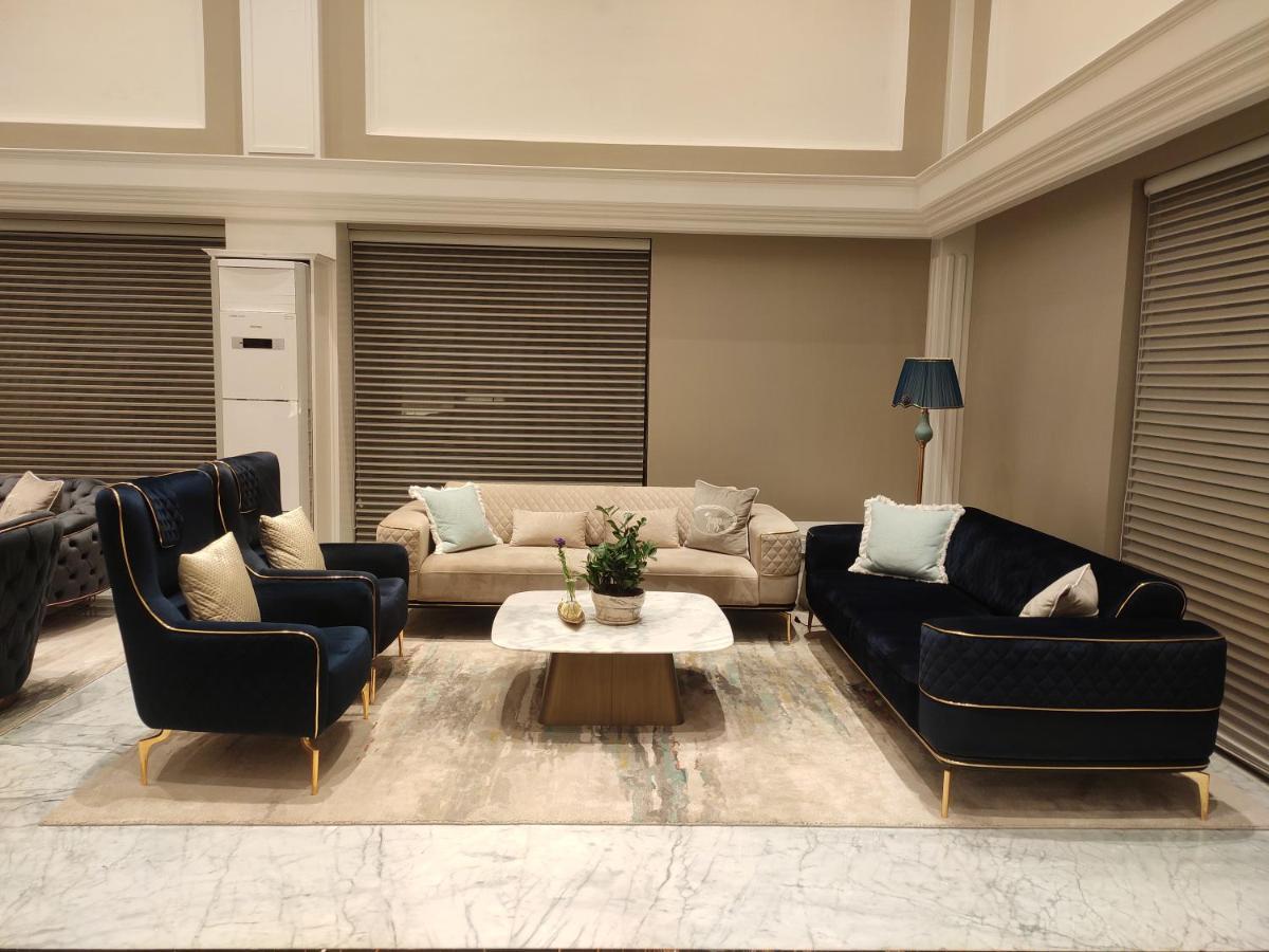 Kammasandra Nambiar Club Bellezea酒店 外观 照片