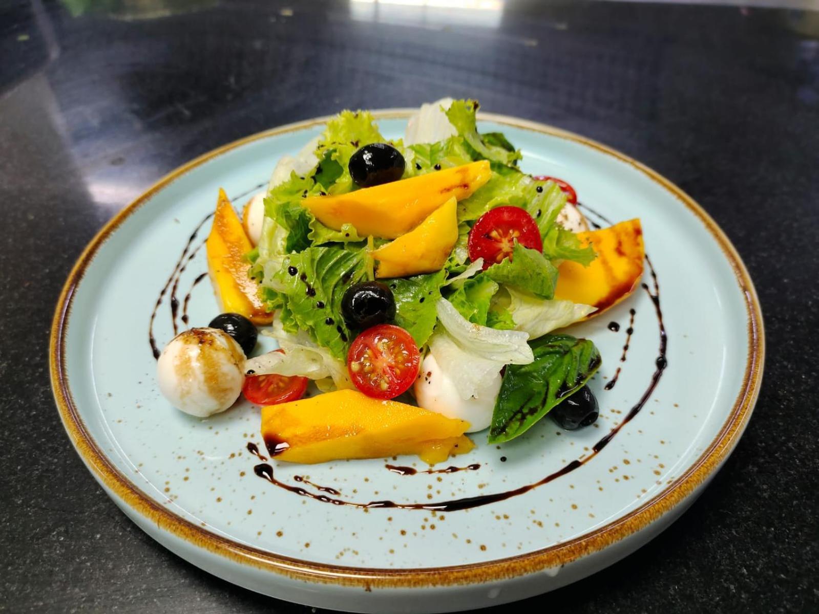 Kammasandra Nambiar Club Bellezea酒店 外观 照片